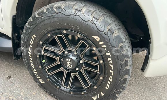 Tenga Tsaru Toyota Hiluxe Revo Chena Mota in Maputo in Maputo Tenga Tsaru Toyota Hiluxe Revo Chena Mota in Maputo in Maputo