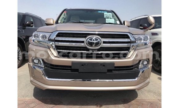 Tenga Imported Toyota Land Cruiser Zvimwe Mota in Import - Dubai in Cabo Delgado Tenga Imported Toyota Land Cruiser Zvimwe Mota in Import - Dubai in Cabo Delgado
