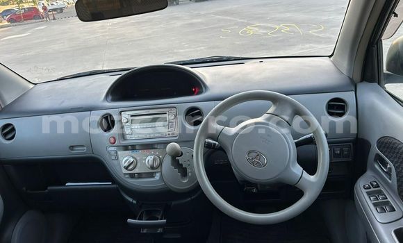 Nunua Ilio tumika Toyota Sienta Kijani Gari ndani ya Maputo nchini Maputo Nunua Ilio tumika Toyota Sienta Kijani Gari ndani ya Maputo nchini Maputo