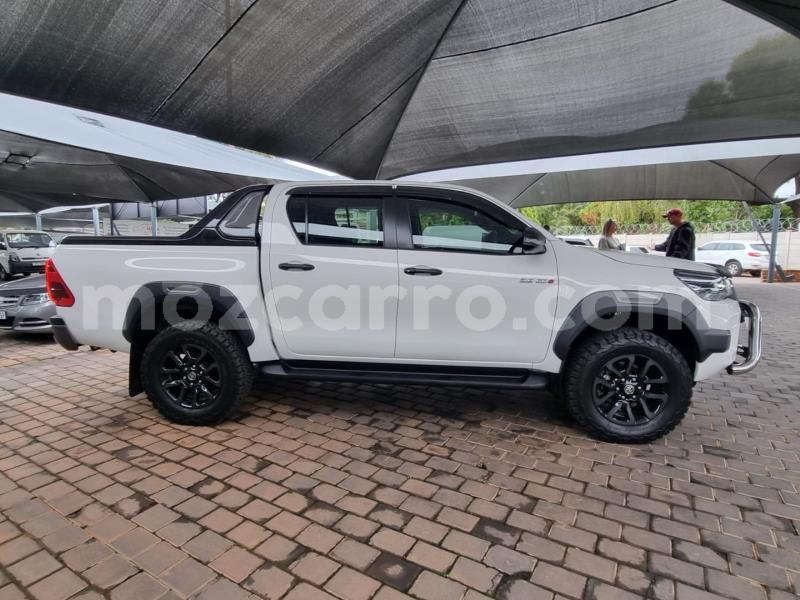 Big with watermark toyota hilux maputo maputo 22500