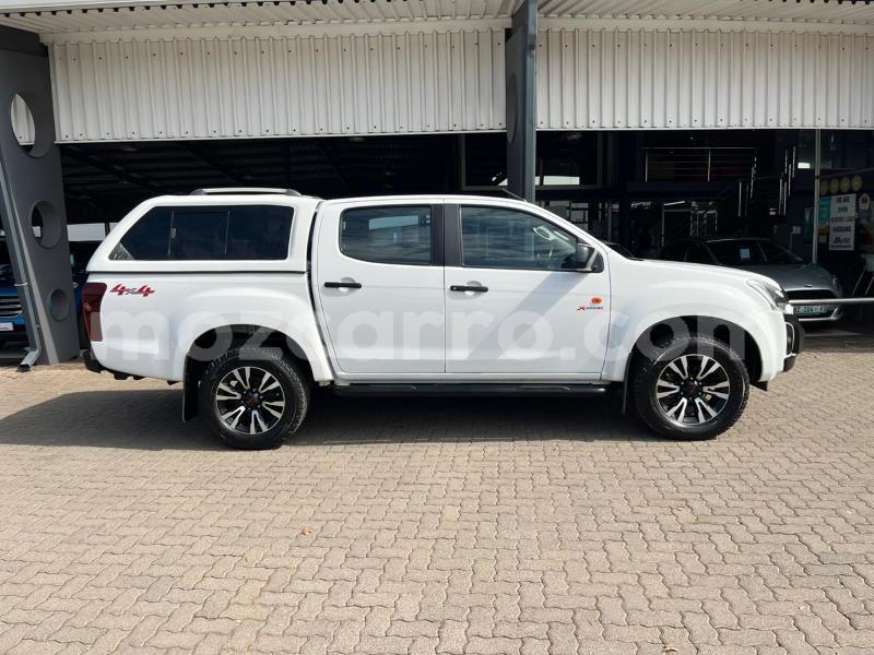 Big with watermark isuzu d max maputo maputo 22503