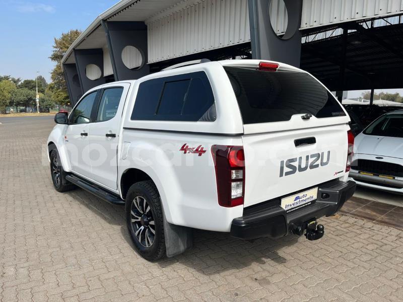 Big with watermark isuzu d max maputo maputo 22503