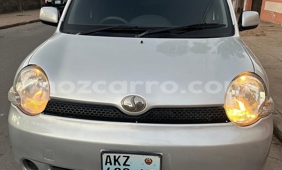 Comprar Usado Toyota Sienta De outros Carro em Moçambique em Nampula Comprar Usado Toyota Sienta De outros Carro em Moçambique em Nampula