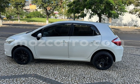 Comprar Usado Toyota Auris Branco Carro em Maputo em Maputo Comprar Usado Toyota Auris Branco Carro em Maputo em Maputo