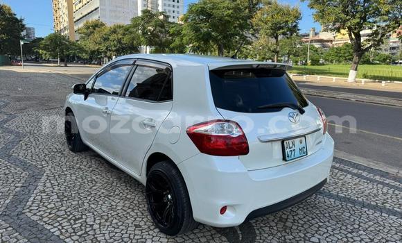 Comprar Usado Toyota Auris Branco Carro em Maputo em Maputo Comprar Usado Toyota Auris Branco Carro em Maputo em Maputo