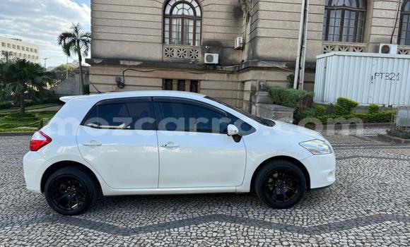 Comprar Usado Toyota Auris Branco Carro em Maputo em Maputo Comprar Usado Toyota Auris Branco Carro em Maputo em Maputo