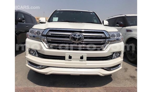Tenga Imported Toyota Land Cruiser Chena Mota in Import - Dubai in Cabo Delgado Tenga Imported Toyota Land Cruiser Chena Mota in Import - Dubai in Cabo Delgado