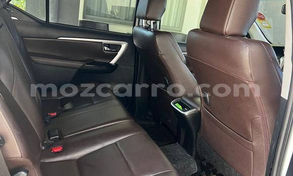 Nunua Ilio tumika Toyota Fortuner Nyeupe Gari ndani ya Maputo nchini Maputo Nunua Ilio tumika Toyota Fortuner Nyeupe Gari ndani ya Maputo nchini Maputo