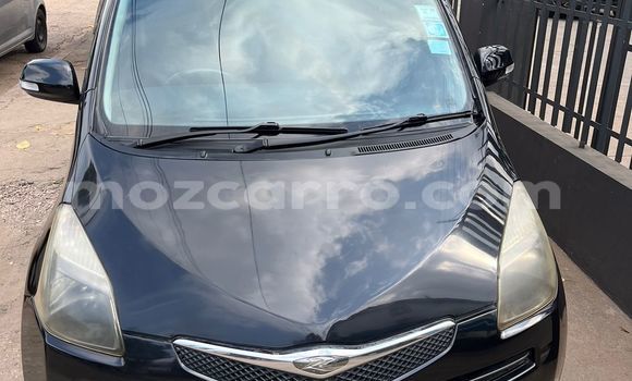 Nunua Ilio tumika Toyota Ractis Nyeusi Gari ndani ya Maputo nchini Maputo Nunua Ilio tumika Toyota Ractis Nyeusi Gari ndani ya Maputo nchini Maputo