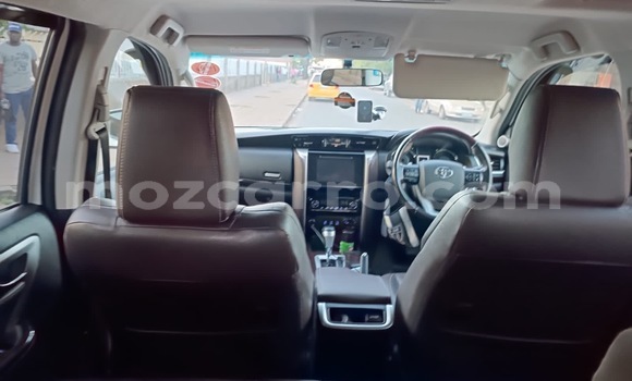 Comprar Usado Toyota Fortuner Branco Carro em Maputo em Maputo Comprar Usado Toyota Fortuner Branco Carro em Maputo em Maputo