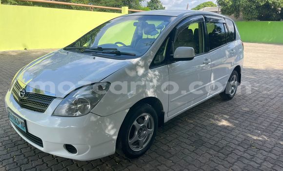 Comprar Usado Toyota Spacio Branco Carro em Maputo em Maputo Comprar Usado Toyota Spacio Branco Carro em Maputo em Maputo