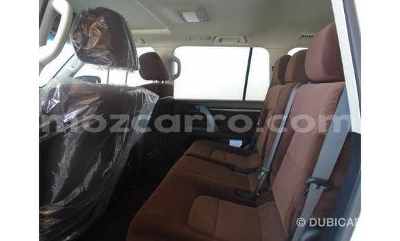 Tenga Imported Toyota Land Cruiser Chena Mota in Import - Dubai in Cabo Delgado Tenga Imported Toyota Land Cruiser Chena Mota in Import - Dubai in Cabo Delgado