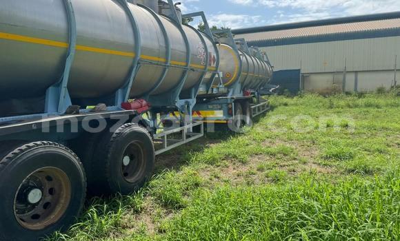 Buy Used AM General HMMWV (Humvee) Other Car in Maputo in Maputo Buy Used AM General HMMWV (Humvee) Other Car in Maputo in Maputo