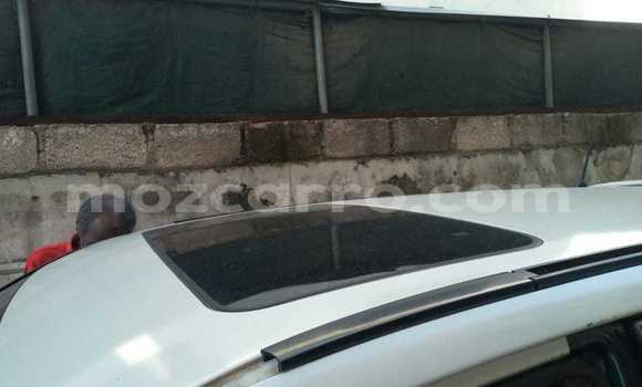 Nunua Ilio tumika Toyota Harrier Nyeupe Gari ndani ya Maputo nchini Maputo Nunua Ilio tumika Toyota Harrier Nyeupe Gari ndani ya Maputo nchini Maputo