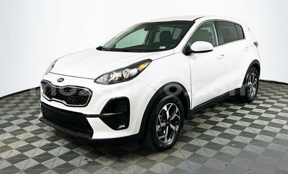 Comprar Usado Kia Sportage Branco Carro em Beira em Sofala
