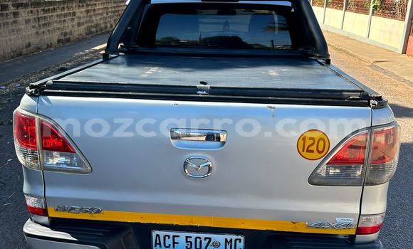 Nunua Ilio tumika Mazda BT-50 Fedha Gari ndani ya Maputo nchini Maputo Nunua Ilio tumika Mazda BT-50 Fedha Gari ndani ya Maputo nchini Maputo