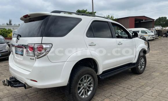 Buy Used Toyota Fortuner White Car in Maputo in Maputo Buy Used Toyota Fortuner White Car in Maputo in Maputo