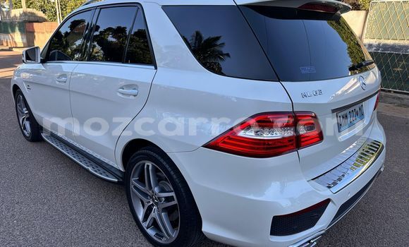 Tenga Tsaru Mercedes‒Benz M-klasse AMG Chena Mota in Maputo in Maputo Tenga Tsaru Mercedes‒Benz M-klasse AMG Chena Mota in Maputo in Maputo