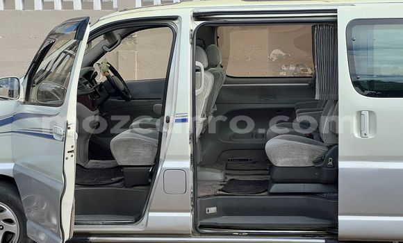 Comprar Usado Toyota RegiusAce Branco Carro em Maputo em Maputo Comprar Usado Toyota RegiusAce Branco Carro em Maputo em Maputo