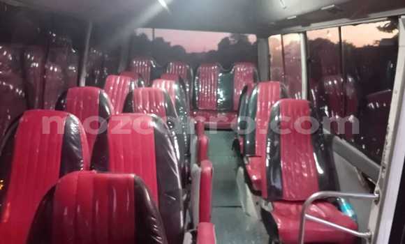 Comprar Usado Toyota Coaster Branco Carro em Maputo em Maputo Comprar Usado Toyota Coaster Branco Carro em Maputo em Maputo