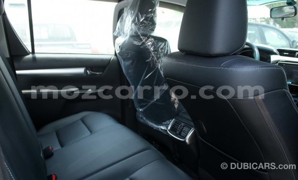 Nunua Imported Toyota Hilux Nyeusi Gari ndani ya Import - Dubai nchini Cabo Delgado Nunua Imported Toyota Hilux Nyeusi Gari ndani ya Import - Dubai nchini Cabo Delgado
