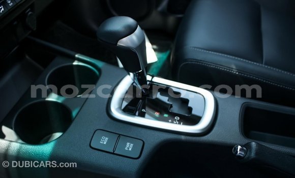 Nunua Imported Toyota Hilux Nyeusi Gari ndani ya Import - Dubai nchini Cabo Delgado Nunua Imported Toyota Hilux Nyeusi Gari ndani ya Import - Dubai nchini Cabo Delgado