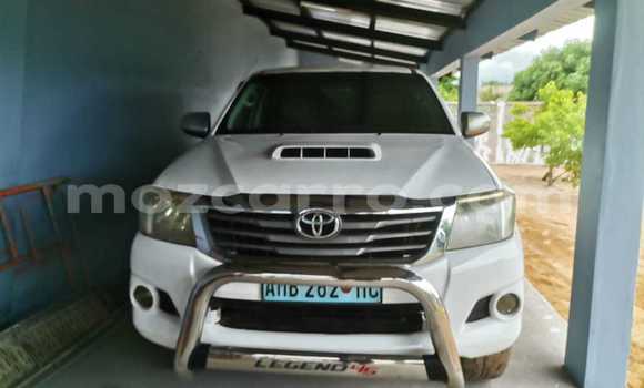 Nunua Ilio tumika Toyota Hilux Nyeupe Gari ndani ya Maputo nchini Maputo Nunua Ilio tumika Toyota Hilux Nyeupe Gari ndani ya Maputo nchini Maputo