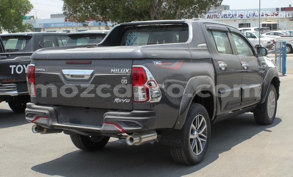 Nunua Imported Toyota Hilux Nyeusi Gari ndani ya Import - Dubai nchini Cabo Delgado Nunua Imported Toyota Hilux Nyeusi Gari ndani ya Import - Dubai nchini Cabo Delgado