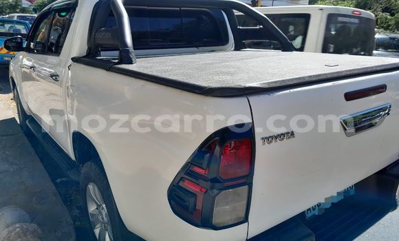 Nunua Ilio tumika Toyota Hiluxe Revo Nyeupe Gari ndani ya Maputo nchini Maputo Nunua Ilio tumika Toyota Hiluxe Revo Nyeupe Gari ndani ya Maputo nchini Maputo