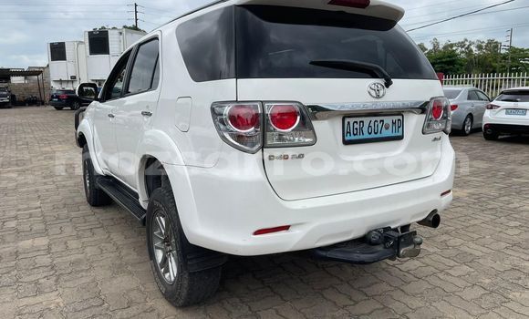 Tenga Tsaru Toyota Fortuner Zvimwe Mota in Maputo in Maputo Tenga Tsaru Toyota Fortuner Zvimwe Mota in Maputo in Maputo