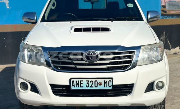 Buy Used Toyota Hilux Red Car in Maputo in Maputo Buy Used Toyota Hilux Red Car in Maputo in Maputo