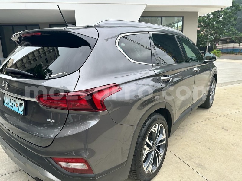 Big with watermark hyundai santa fe nampula mocambique 22638