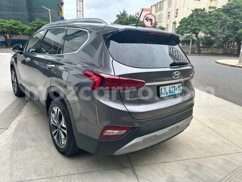 Big with watermark hyundai santa fe nampula mocambique 22638