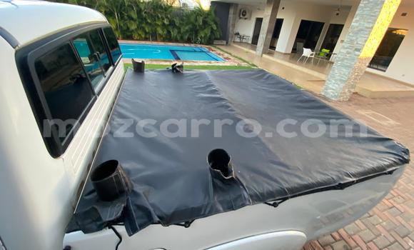 Tenga Tsaru Toyota Hilux Chena Mota in Maputo in Maputo Tenga Tsaru Toyota Hilux Chena Mota in Maputo in Maputo