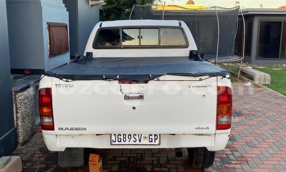 Tenga Tsaru Toyota Hilux Chena Mota in Maputo in Maputo Tenga Tsaru Toyota Hilux Chena Mota in Maputo in Maputo