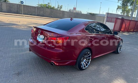 Tenga Tsaru Lexus IS Tsvuku Mota in Maputo in Maputo Tenga Tsaru Lexus IS Tsvuku Mota in Maputo in Maputo