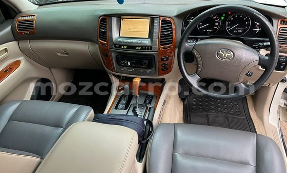 Tenga Tsaru Toyota Land Cruiser Prado Chena Mota in Maputo in Maputo Tenga Tsaru Toyota Land Cruiser Prado Chena Mota in Maputo in Maputo