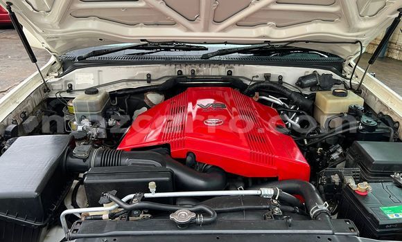 Tenga Tsaru Toyota Land Cruiser Prado Chena Mota in Maputo in Maputo Tenga Tsaru Toyota Land Cruiser Prado Chena Mota in Maputo in Maputo