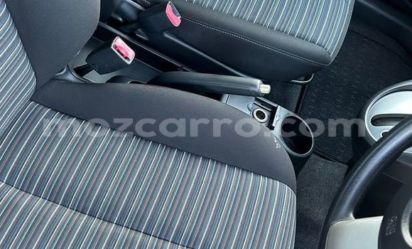 Nunua Ilio tumika Mazda Demio Bluu Gari ndani ya Maputo nchini Maputo Nunua Ilio tumika Mazda Demio Bluu Gari ndani ya Maputo nchini Maputo