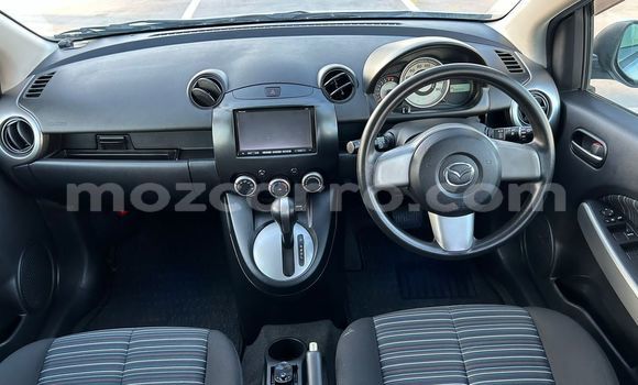 Nunua Ilio tumika Mazda Demio Bluu Gari ndani ya Maputo nchini Maputo Nunua Ilio tumika Mazda Demio Bluu Gari ndani ya Maputo nchini Maputo