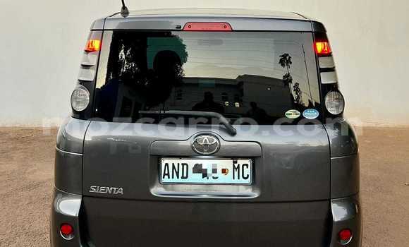 Comprar Usado Toyota Sienta Prata Carro em Maputo em Maputo Comprar Usado Toyota Sienta Prata Carro em Maputo em Maputo