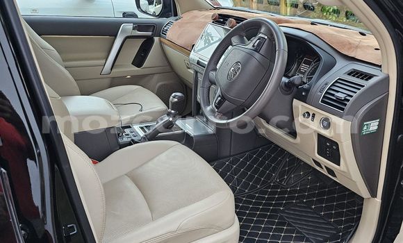 Nunua Ilio tumika Toyota Land Cruiser Prado Nyeusi Gari ndani ya Maputo nchini Maputo Nunua Ilio tumika Toyota Land Cruiser Prado Nyeusi Gari ndani ya Maputo nchini Maputo