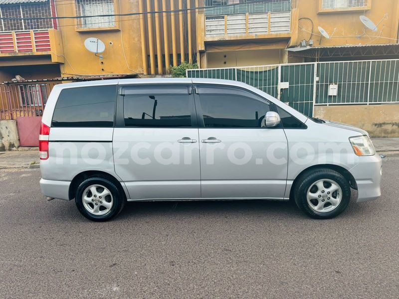 Big with watermark toyota noah maputo maputo 22655