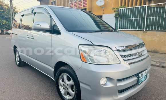 Nunua Ilio tumika Toyota Noah Fedha Gari ndani ya Maputo nchini Maputo Nunua Ilio tumika Toyota Noah Fedha Gari ndani ya Maputo nchini Maputo