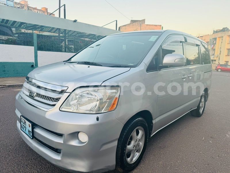 Big with watermark toyota noah maputo maputo 22656