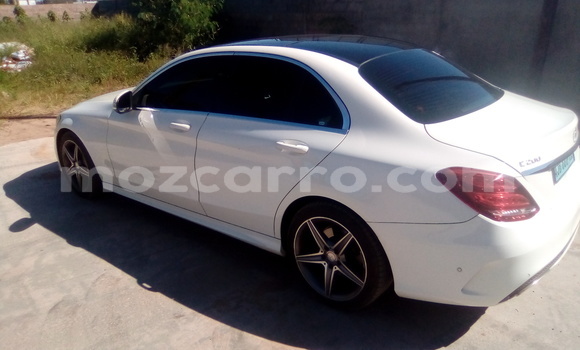 Tenga Tsaru Mercedes-Benz C250 coupe Chena Mota in Maputo in Maputo Tenga Tsaru Mercedes-Benz C250 coupe Chena Mota in Maputo in Maputo