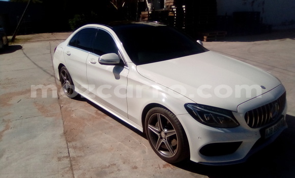 Tenga Tsaru Mercedes-Benz C250 coupe Chena Mota in Maputo in Maputo Tenga Tsaru Mercedes-Benz C250 coupe Chena Mota in Maputo in Maputo