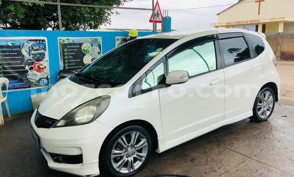 Tenga Tsaru Honda Fit Chena Mota in Maputo in Maputo
