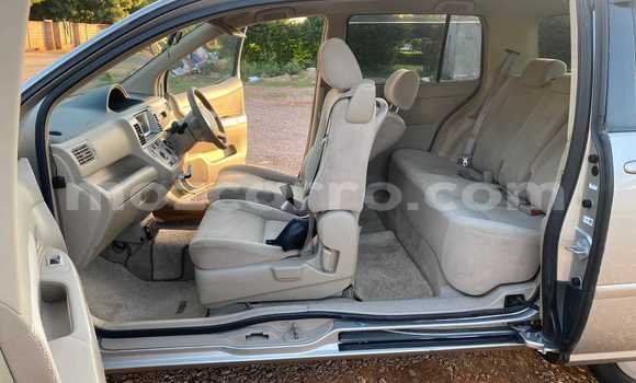 Comprar Usado Toyota Raum De outros Carro em Maputo em Maputo Comprar Usado Toyota Raum De outros Carro em Maputo em Maputo