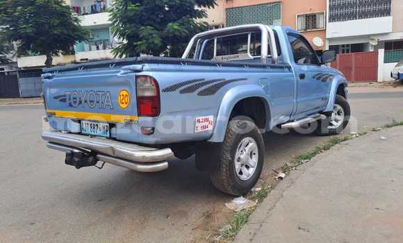 Tenga Tsaru Toyota Hilux Bhuruu Mota in Maputo in Maputo Tenga Tsaru Toyota Hilux Bhuruu Mota in Maputo in Maputo